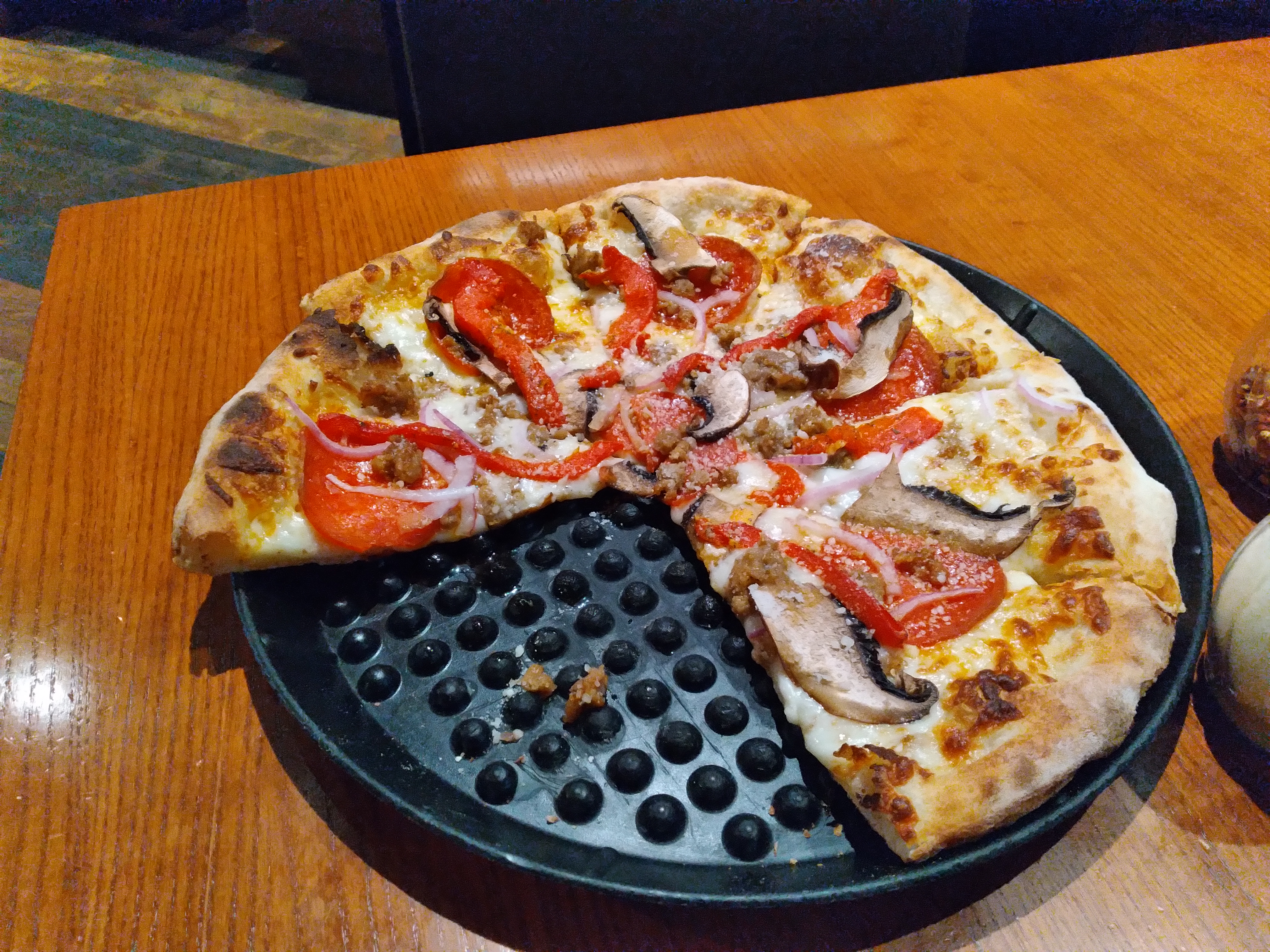 Marioochi’s Pizzeria On The Square